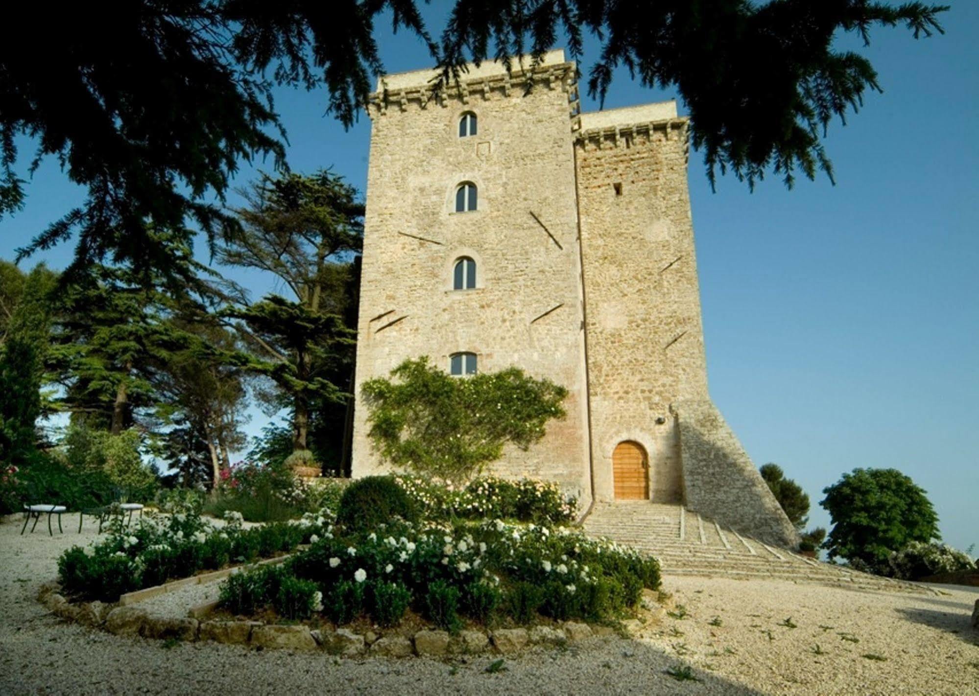 토티 Torre Almonte 아파트 호텔 외부 사진