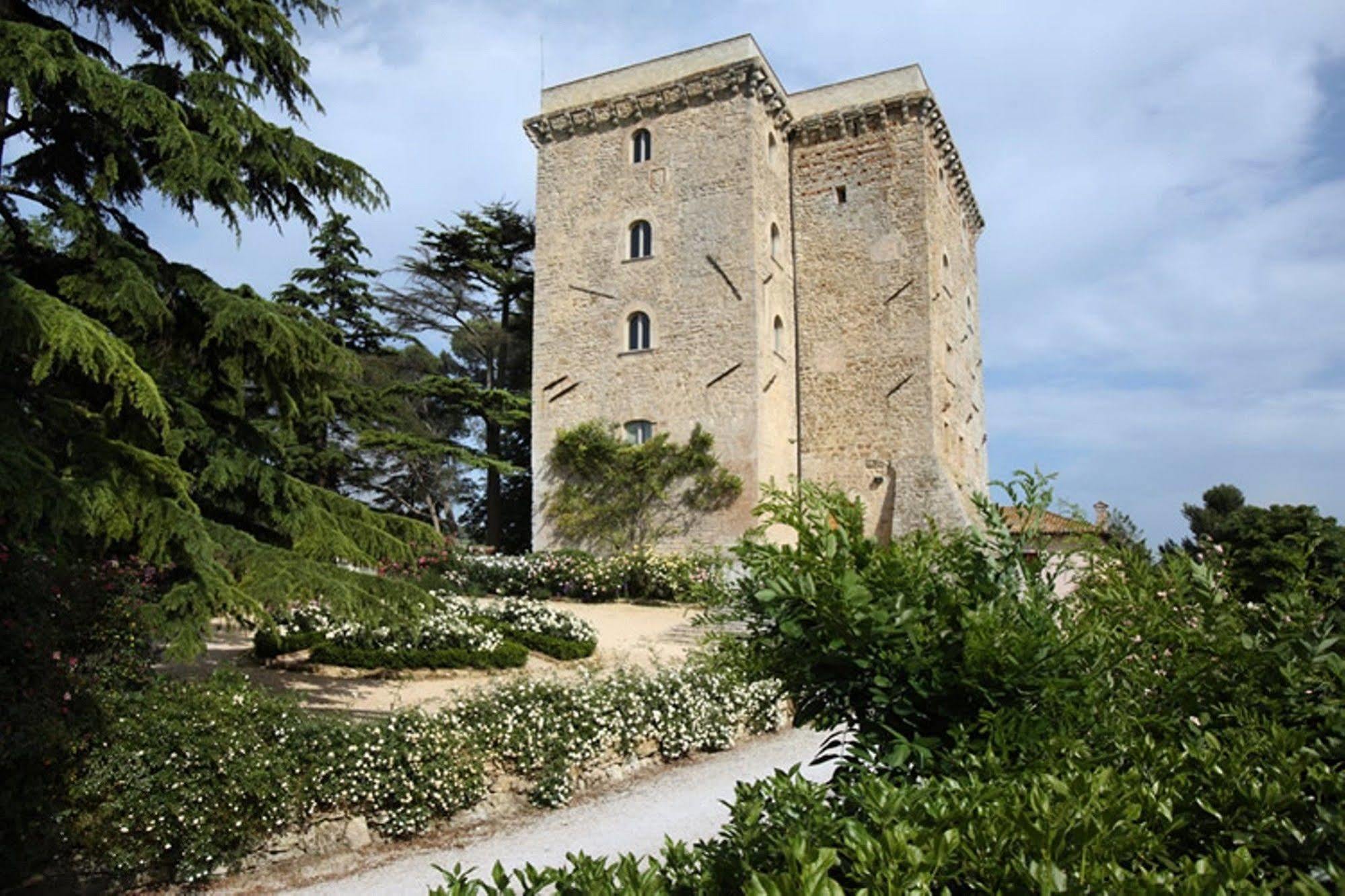 토티 Torre Almonte 아파트 호텔 외부 사진