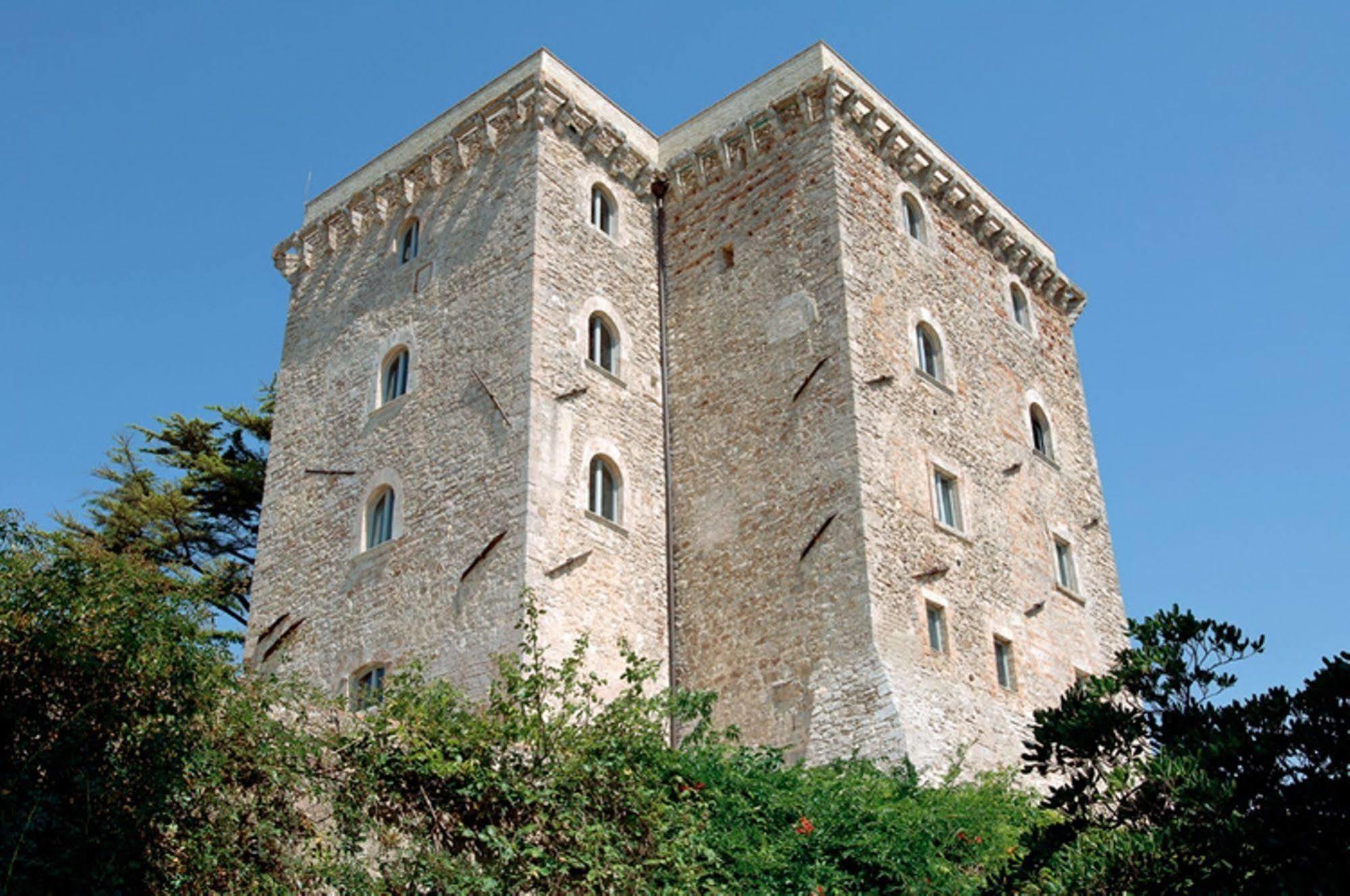 토티 Torre Almonte 아파트 호텔 외부 사진