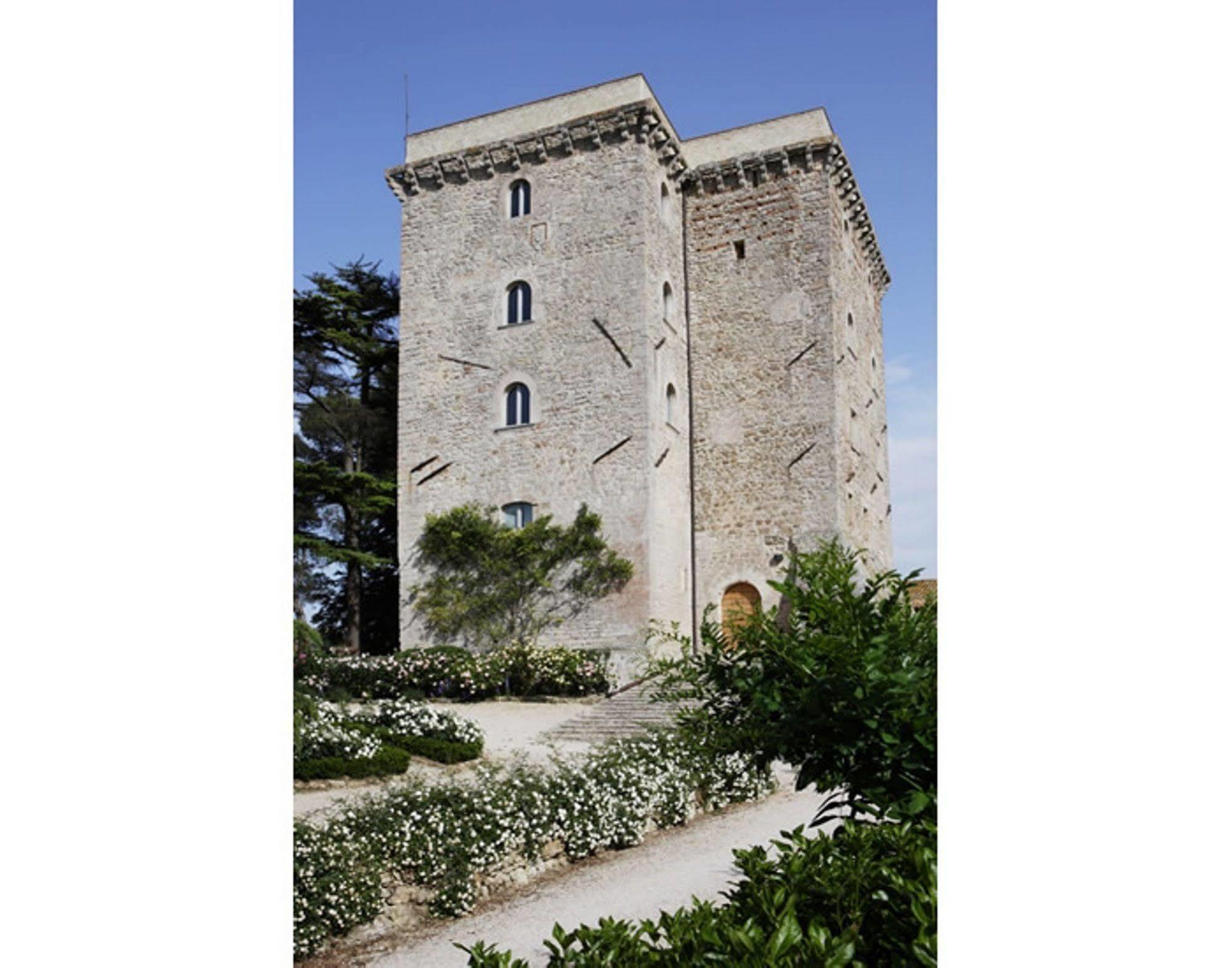 토티 Torre Almonte 아파트 호텔 외부 사진